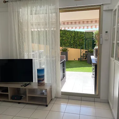 Apartment Le Jardin Ensoleille Du Domaine Des Mandariniers Hyeres