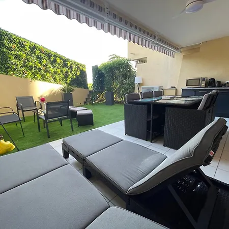 Le Jardin Ensoleille Du Domaine Des Mandariniers Apartment *